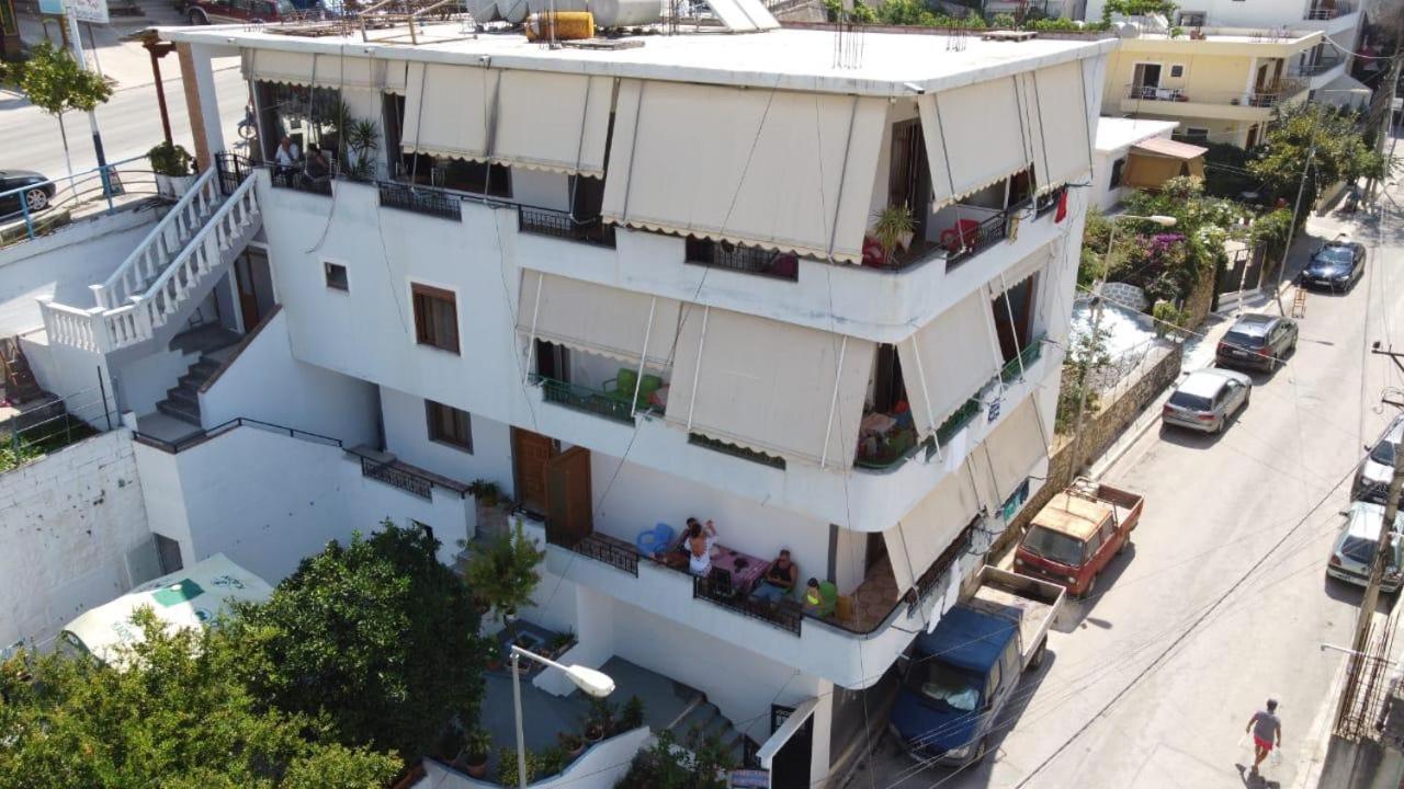Hotel Vila Vilson Saranda Extérieur photo