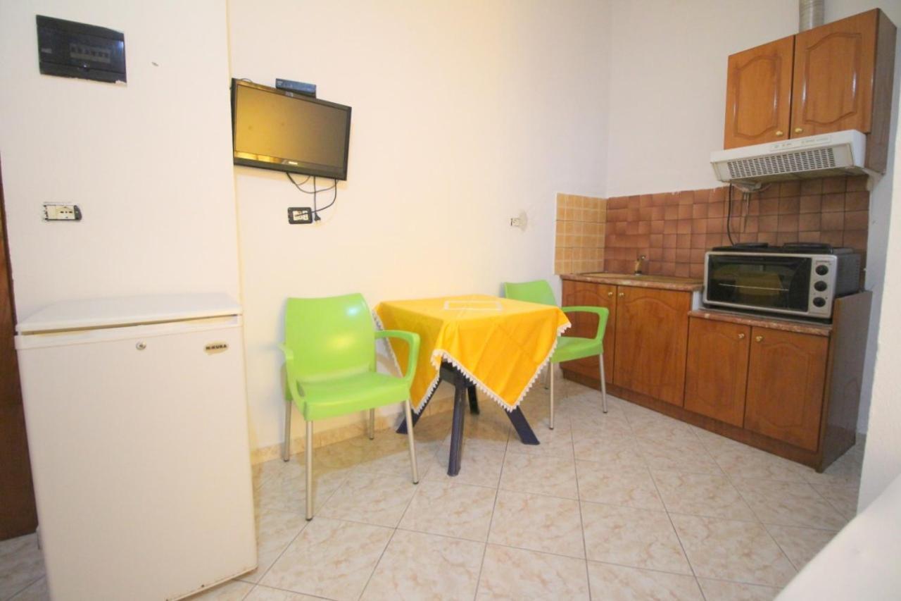 Hotel Vila Vilson Saranda Chambre photo