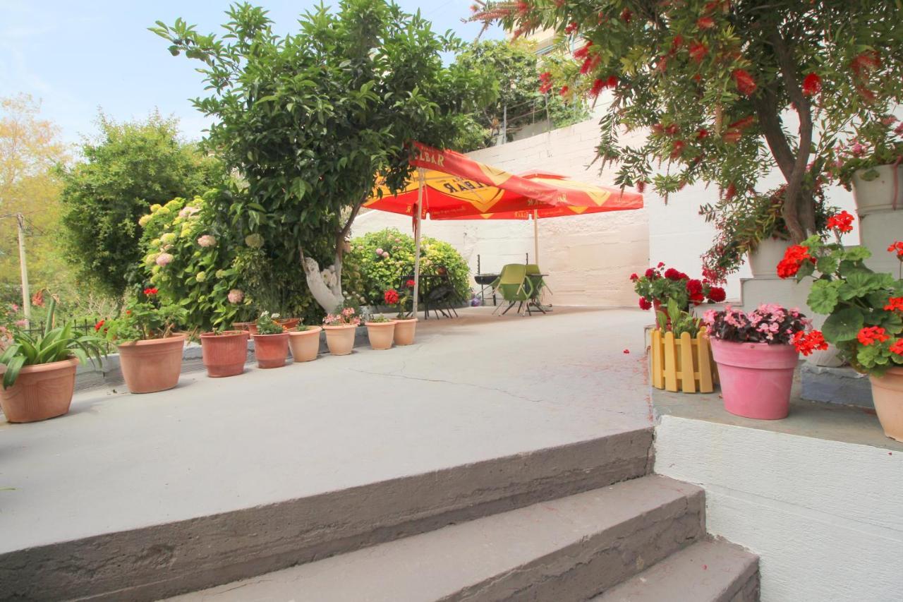 Hotel Vila Vilson Saranda Extérieur photo
