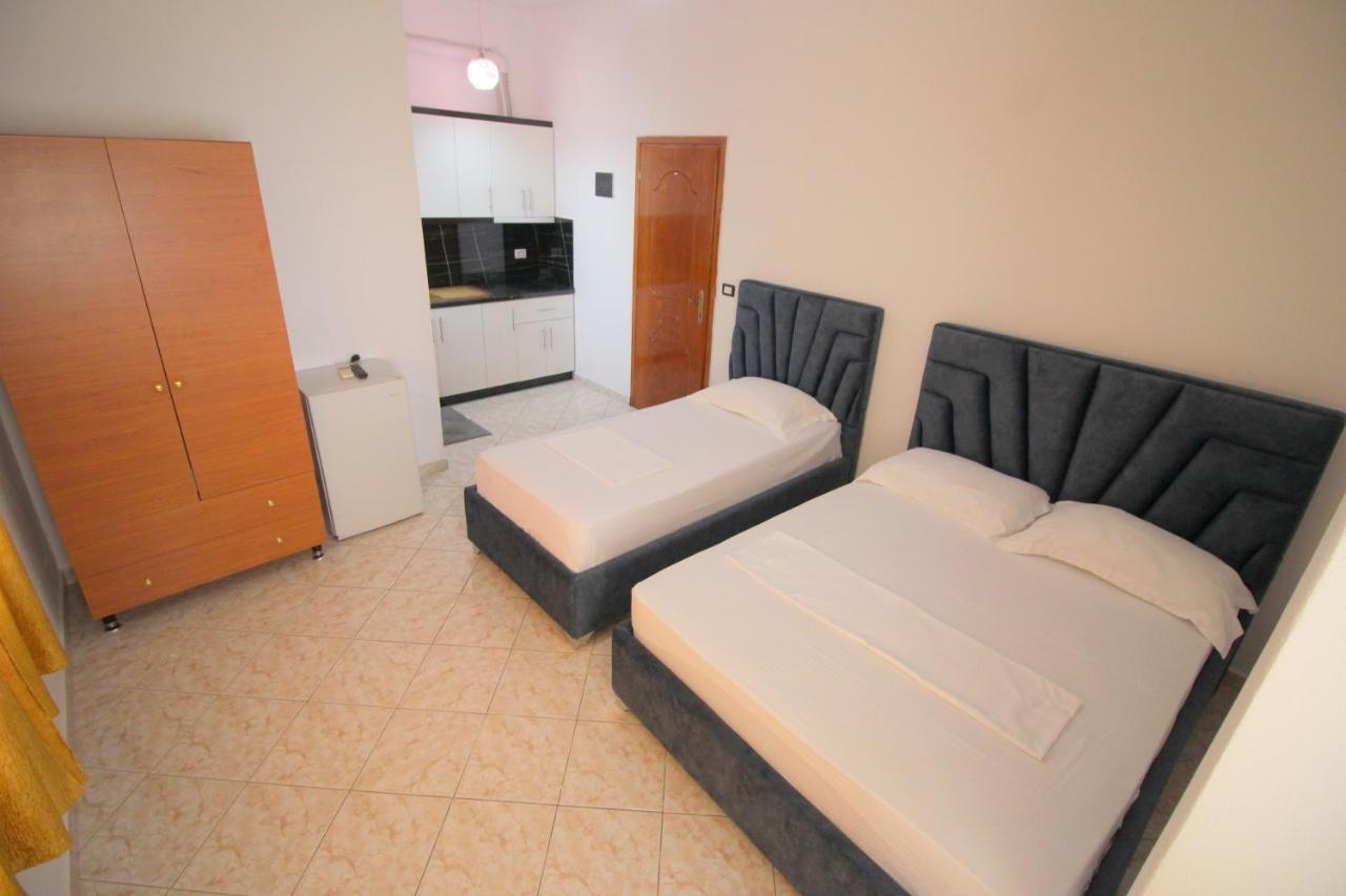 Hotel Vila Vilson Saranda Extérieur photo