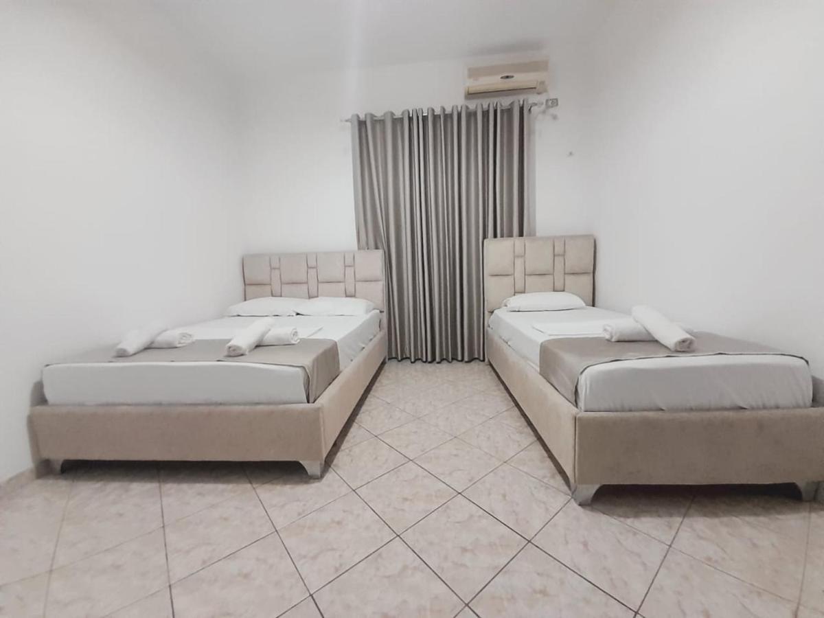Hotel Vila Vilson Saranda Extérieur photo