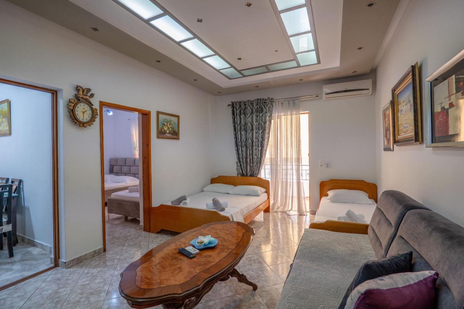 Hotel Vila Vilson Saranda Extérieur photo